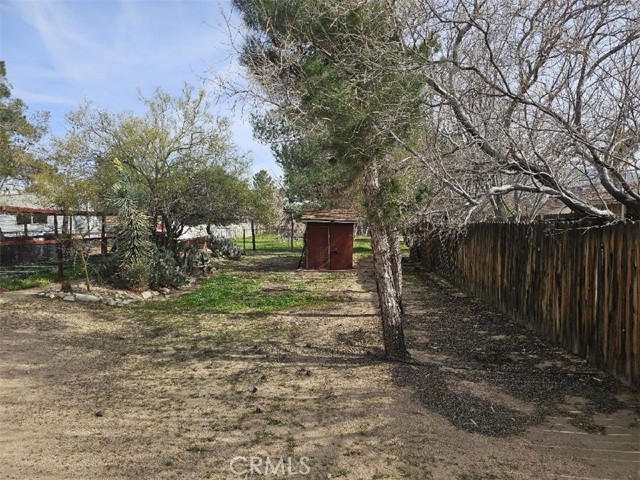 Detail Gallery Image 14 of 15 For 18904 Madrone, Hesperia,  CA 92345 - 4 Beds | 2 Baths