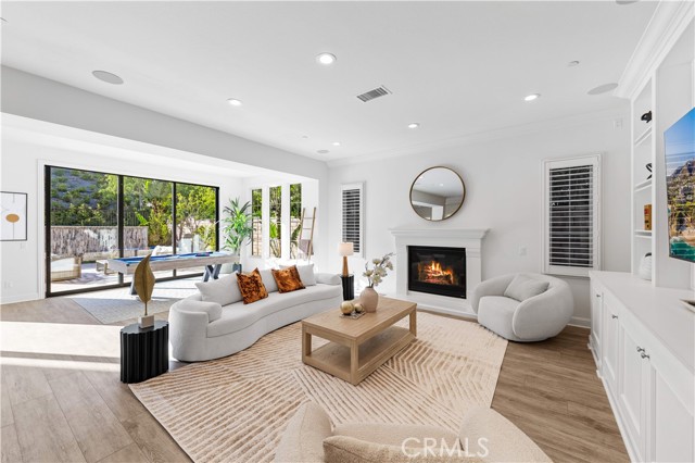 Detail Gallery Image 21 of 68 For 111 Great Oak, Irvine,  CA 92602 - 5 Beds | 5/1 Baths