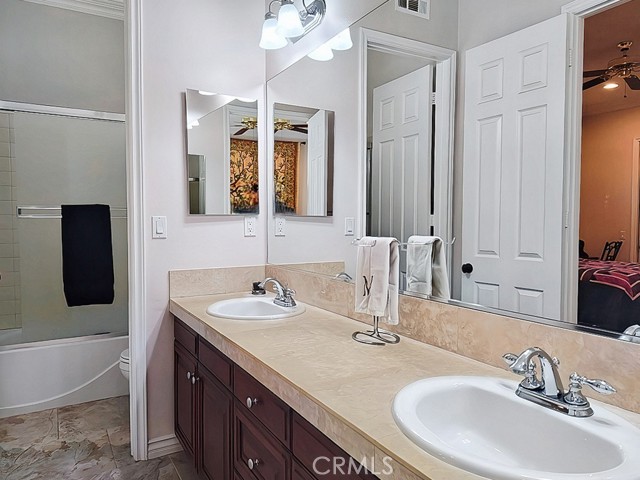 Detail Gallery Image 35 of 67 For 7976 Bligh Ct, Riverside,  CA 92506 - 4 Beds | 4/1 Baths