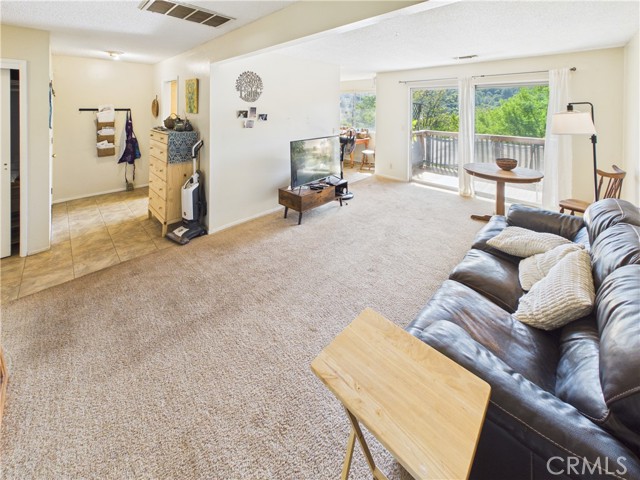 Detail Gallery Image 2 of 35 For 5035 Jones, Mariposa,  CA 95338 - 3 Beds | 2 Baths