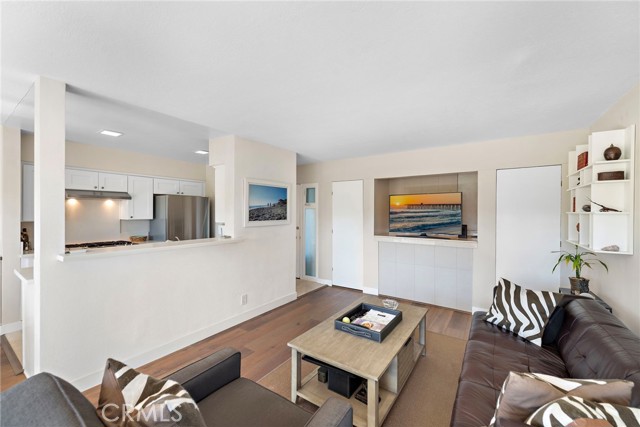 21703 Ocean Vista Drive, Laguna Beach CA: https://media.crmls.org/medias/234adf1c-9c4c-43bc-be7f-519f3e97d357.jpg