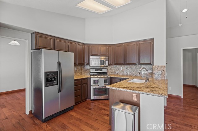 Detail Gallery Image 5 of 33 For 15161 Etienne St, Lake Elsinore,  CA 92530 - 3 Beds | 2 Baths