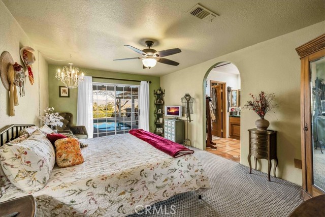 Detail Gallery Image 16 of 59 For 10341 Pinon Ave, Morongo Valley,  CA 92256 - 4 Beds | 3 Baths