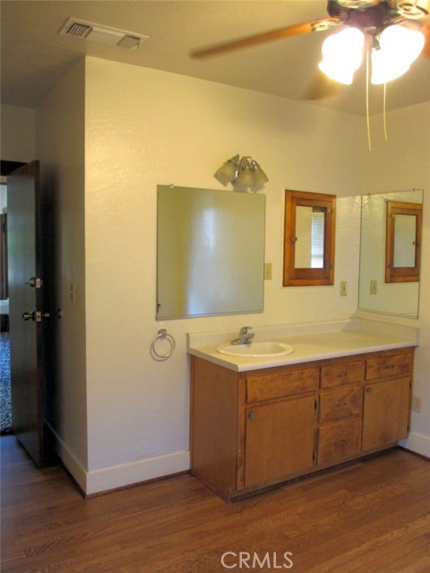 Detail Gallery Image 20 of 22 For 330 W 4th St, Chico,  CA 95928 - – Beds | – Baths