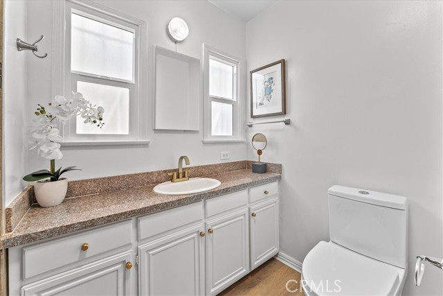 Detail Gallery Image 24 of 30 For 9801 S Hobart Bld, Los Angeles,  CA 90047 - 3 Beds | 2 Baths