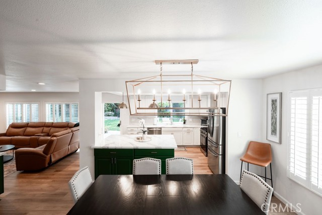 Detail Gallery Image 12 of 61 For 20892 Avenida Amapola, Lake Forest,  CA 92630 - 4 Beds | 2/1 Baths