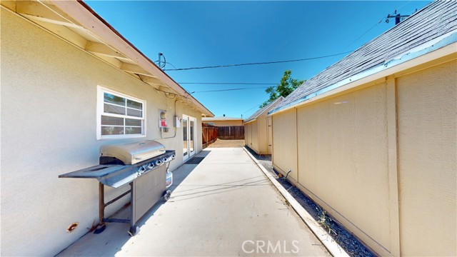 18271 Treleven Avenue, Lake Elsinore CA: https://media.crmls.org/medias/234fe917-5fed-40ba-9327-c0f10ec8b356.jpg