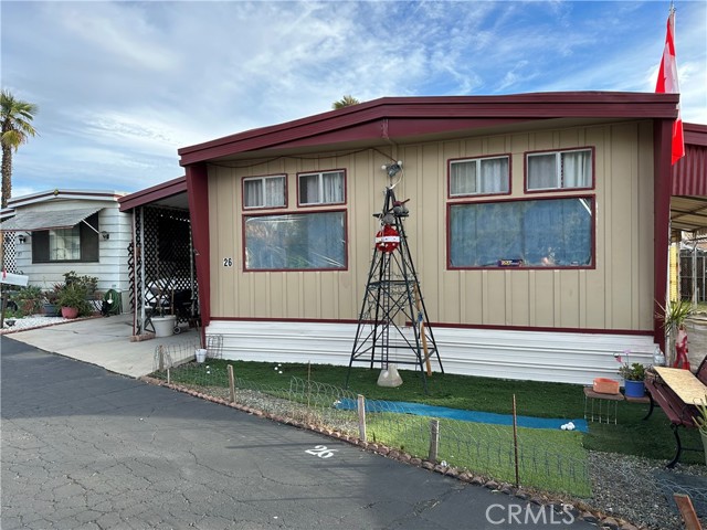 12813 Seventh, Yucaipa CA: https://media.crmls.org/medias/235021d0-64ed-4845-bd71-963695f0844f.jpg