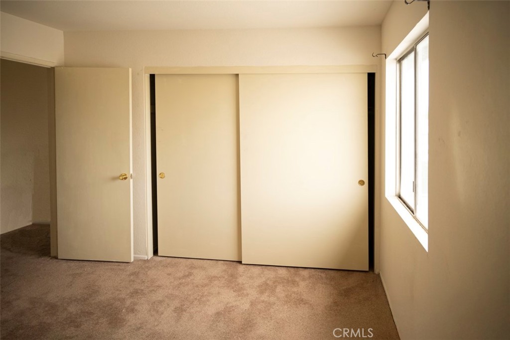 https://media.crmls.org/medias/2350c363-0687-43d2-9092-b7a60015e8b8.jpg?preset=X-Large