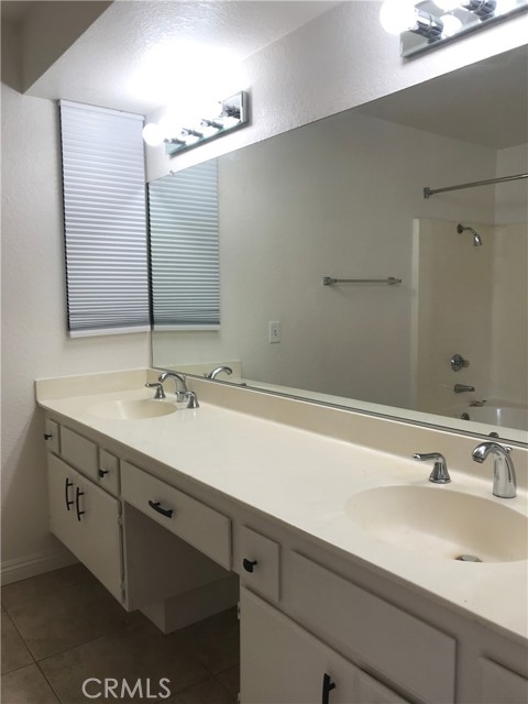 Detail Gallery Image 11 of 15 For 24372 Rimview Rd, Moreno Valley,  CA 92557 - 3 Beds | 2 Baths