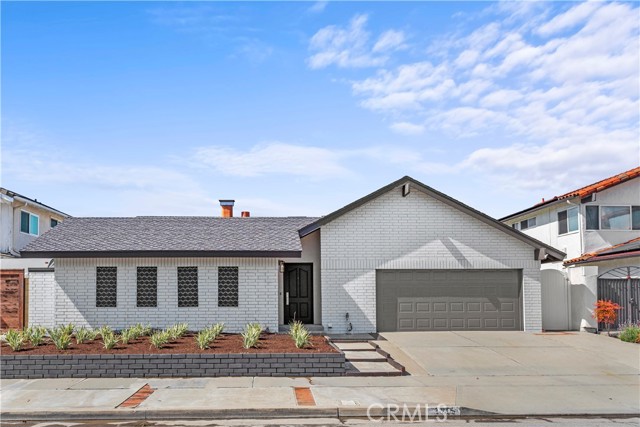 Detail Gallery Image 1 of 1 For 3835 Humboldt Dr, Huntington Beach,  CA 92649 - 4 Beds | 2/1 Baths