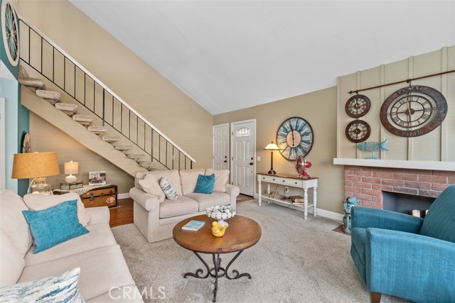 Detail Gallery Image 10 of 48 For 11608 Onyx, Cypress,  CA 90630 - 5 Beds | 3 Baths