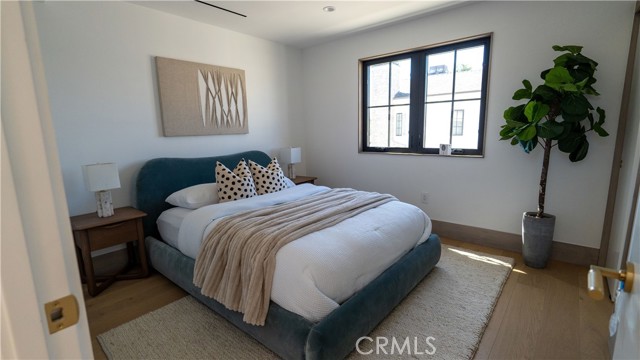 Detail Gallery Image 15 of 24 For 519 Narcissus Ave, Corona Del Mar,  CA 92625 - 3 Beds | 3 Baths