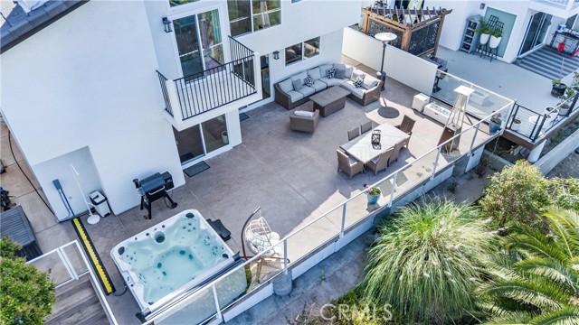 3208 Calle Grande, San Clemente CA: https://media.crmls.org/medias/2352cfa1-3284-4dc1-9a03-1e0ad1020ea4.jpg