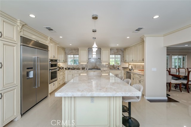 Detail Gallery Image 7 of 39 For 814 Kellogg, Glendale,  CA 91202 - 3 Beds | 2 Baths