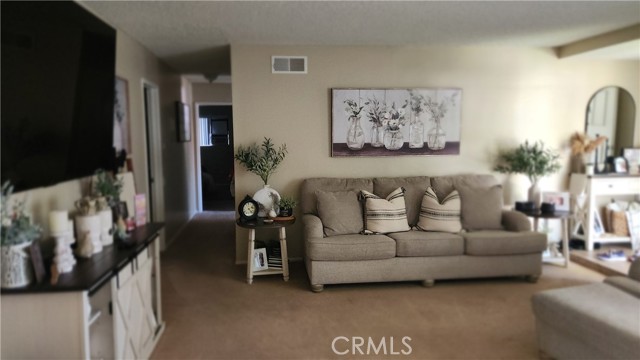 Detail Gallery Image 28 of 35 For 414 Nobel Ave, Santa Ana,  CA 92707 - – Beds | – Baths