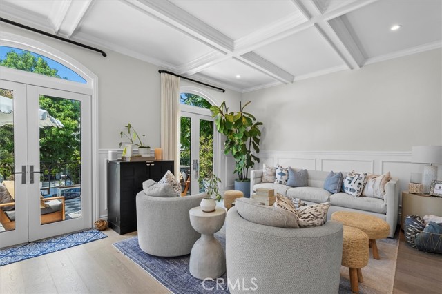 Detail Gallery Image 16 of 49 For 520 2nd St, Manhattan Beach,  CA 90266 - 4 Beds | 3 Baths