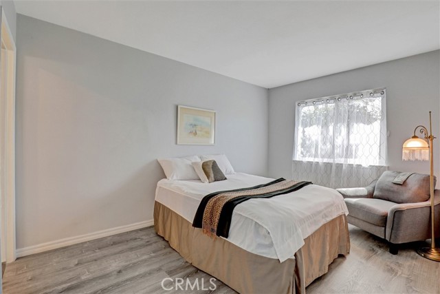 Detail Gallery Image 5 of 18 For 10210 Holburn, Huntington Beach,  CA 92646 - 1 Beds | 1 Baths