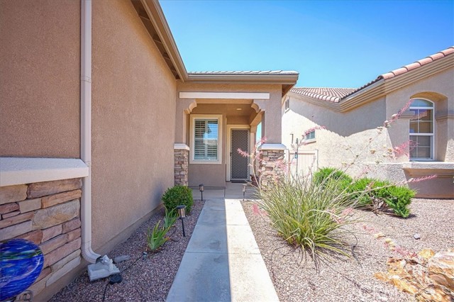19472 Crystal Springs Lane, Apple Valley CA: https://media.crmls.org/medias/235483ce-2262-497d-998c-d75137ffc9c8.jpg