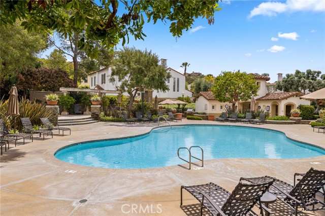 15 Renata, Newport Coast CA: https://media.crmls.org/medias/2354b098-cbdb-48a9-90aa-410b3165d3fe.jpg