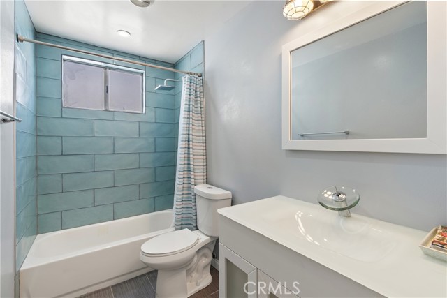 4 Bed Home for Sale in Encino, California