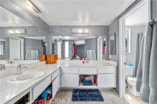 144 Elmtree Drive, Perris CA: https://media.crmls.org/medias/2355d1e7-630a-4764-8f9a-cf68536e0e24.jpg