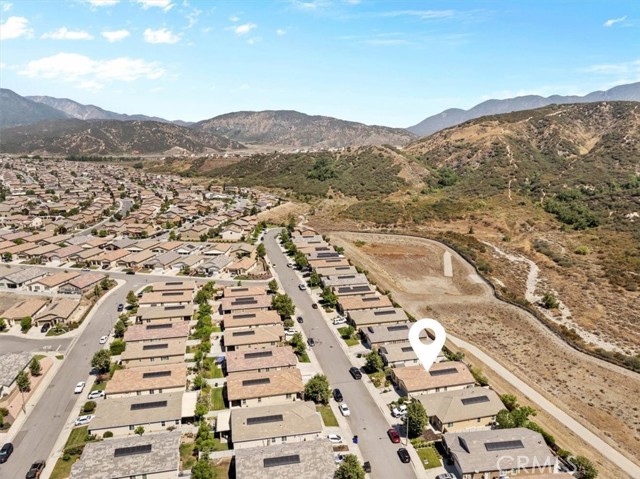 3937 Scarlet Oak Court, San Bernardino CA: https://media.crmls.org/medias/2356d3c3-3d99-4e47-aeeb-eb410c1a0c9d.jpg