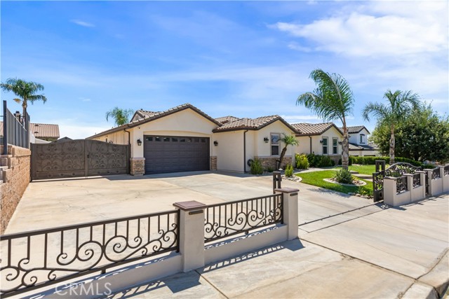 Detail Gallery Image 1 of 1 For 6547 N Ryan Ln, San Bernardino,  CA 92407 - 5 Beds | 4/1 Baths