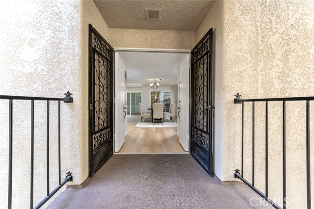 2391 Via Mariposa #2C, Laguna Woods, CA 92637