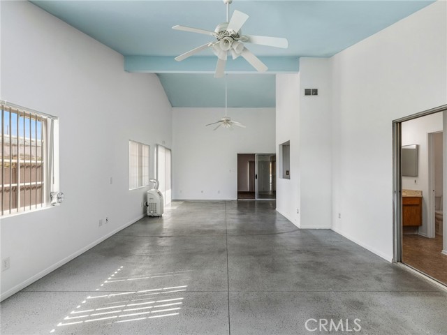 Detail Gallery Image 16 of 33 For 18449 Hackberry, Hesperia,  CA 92345 - 3 Beds | 2 Baths