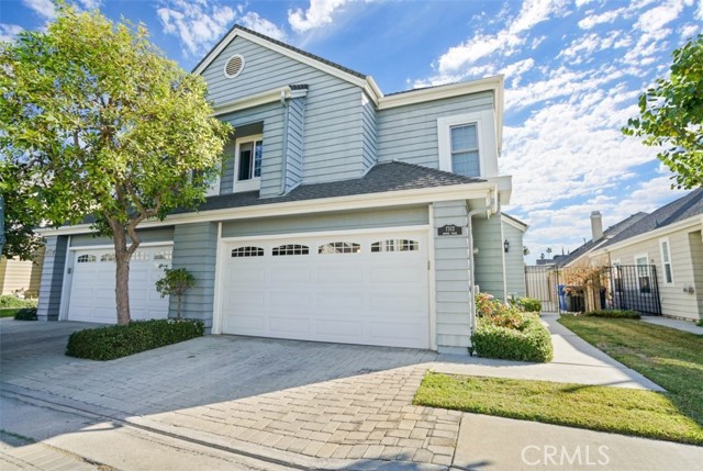 Detail Gallery Image 1 of 1 For 7312 Bonnie Pl, Reseda,  CA 91335 - 3 Beds | 2/1 Baths