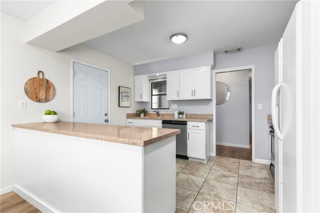 Detail Gallery Image 8 of 41 For 9006 Haveteur Way, San Diego,  CA 92123 - 3 Beds | 2 Baths