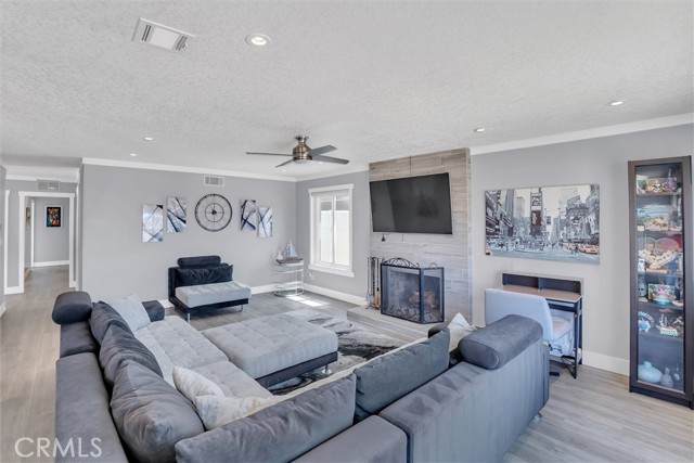 Detail Gallery Image 30 of 65 For 17267 Santa Isabel, Fountain Valley,  CA 92708 - 4 Beds | 2 Baths