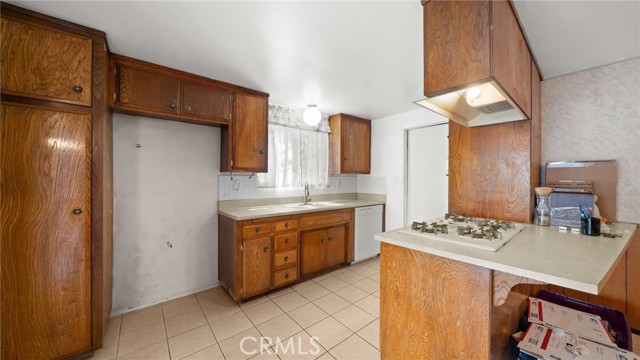 Detail Gallery Image 5 of 32 For 3117 E Hollingworth St, West Covina,  CA 91792 - 4 Beds | 2 Baths