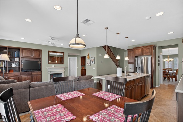 Detail Gallery Image 12 of 60 For 33888 Madrigal Ct, Temecula,  CA 92592 - 5 Beds | 3 Baths