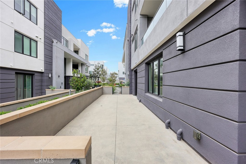 2359fc08 D5cc 482d 857e 204561ed21f8