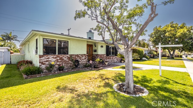 8034 Adoree St, Downey, CA 90242