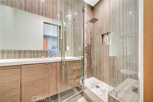 5622 Katherine, Sherman Oaks CA: https://media.crmls.org/medias/235a1f1c-a3b6-40fd-9093-16563c21dfca.jpg