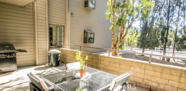 13331 Moorpark Street, Sherman Oaks CA: https://media.crmls.org/medias/235bba2d-c6fc-4346-86e4-b126330bbec2.jpg