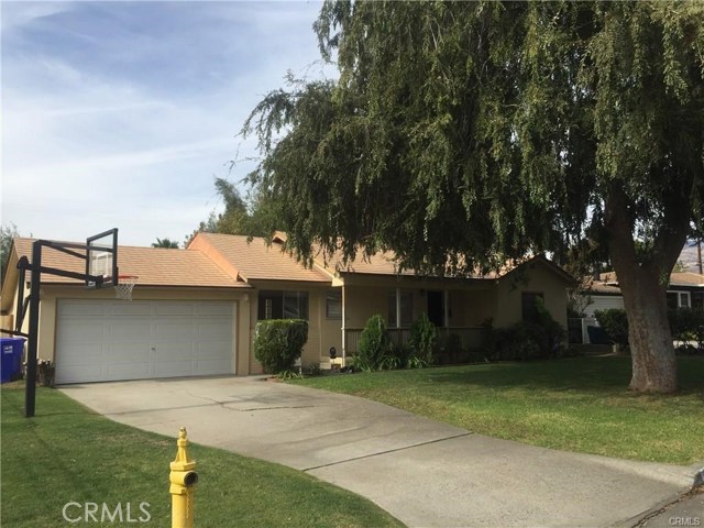 3450 Camellia Dr, San Bernardino, CA 92404