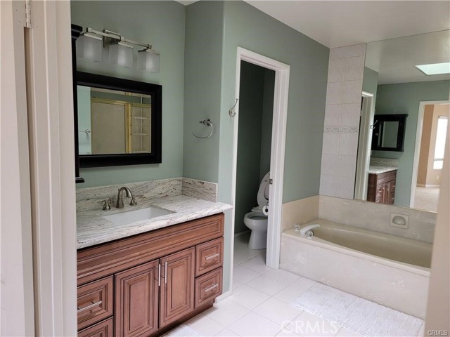 Detail Gallery Image 5 of 11 For 2825 Plaza Del Amo #148,  Torrance,  CA 90503 - 3 Beds | 2/1 Baths