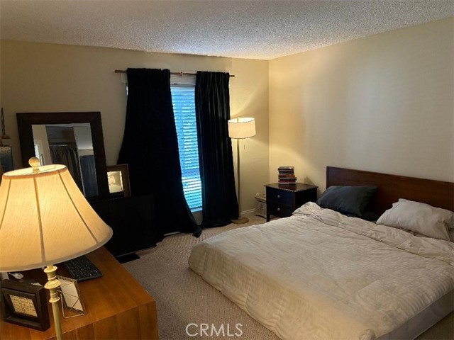 2821 S Fairview Street, Santa Ana CA: https://media.crmls.org/medias/235d75ab-701d-4b55-990b-dc22c66b628c.jpg