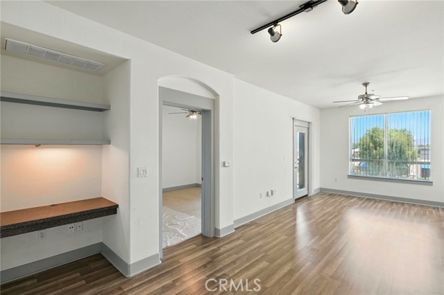 24585 Town Center Drive, Valencia CA: https://media.crmls.org/medias/235dc286-d70b-4b4d-aa0d-0a4210249c86.jpg