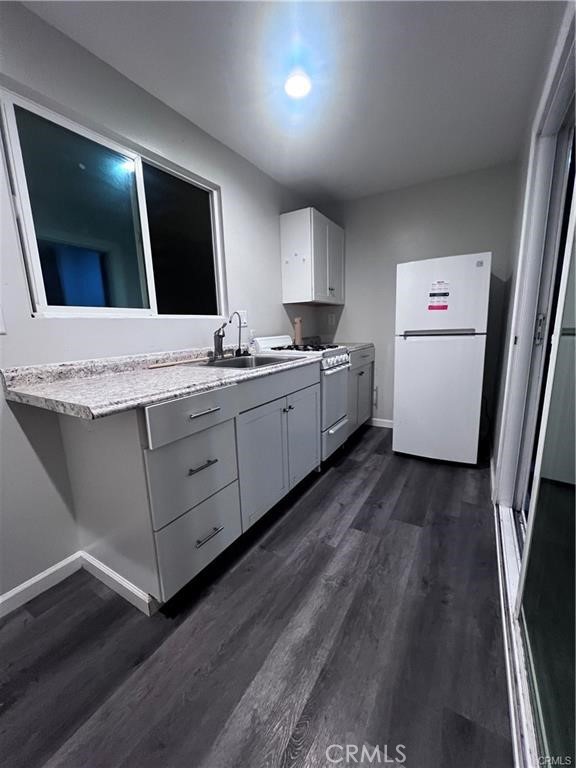 Detail Gallery Image 4 of 8 For 124 N Janet Pl #C,  Fullerton,  CA 92831 - 2 Beds | 1 Baths