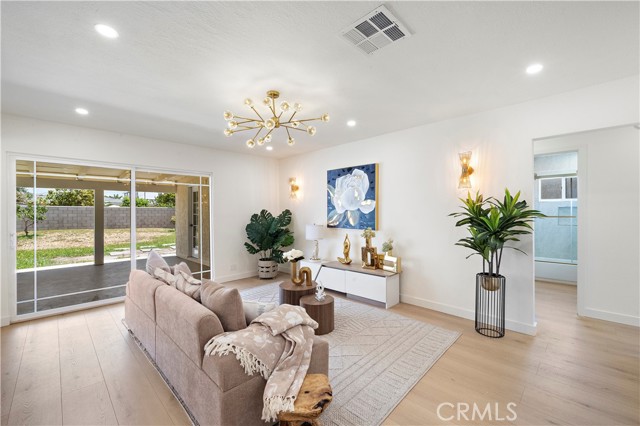 Detail Gallery Image 9 of 31 For 13112 Palomar St, Westminster,  CA 92683 - 3 Beds | 2 Baths