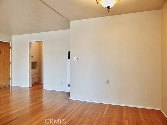 Detail Gallery Image 14 of 39 For 1724 E 1st St #9,  Long Beach,  CA 90802 - 1 Beds | 1 Baths