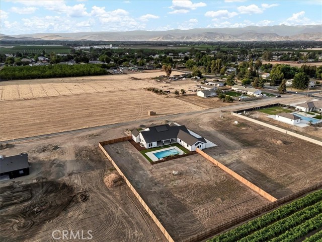 605 S Anderson Road, Exeter CA: https://media.crmls.org/medias/235fa003-c5fa-42ce-a29e-a062c238aced.jpg