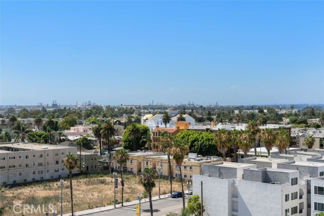 100 W 5th Street, Long Beach CA: https://media.crmls.org/medias/235fa35e-5f86-4ec1-ae3b-96f91485c70b.jpg