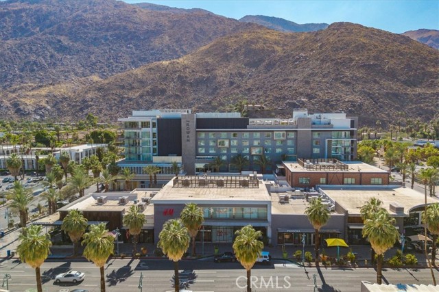 595 S Calle Santa Rosa, Palm Springs CA: https://media.crmls.org/medias/235ff2eb-fef9-452f-b1a8-043d6a3713d5.jpg