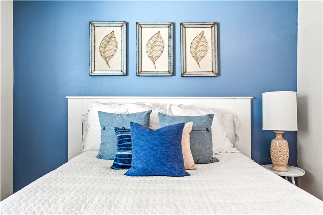 43160 Virginia Avenue, Palm Desert CA: https://media.crmls.org/medias/23605d6e-3008-4000-b26a-f19ce844d433.jpg